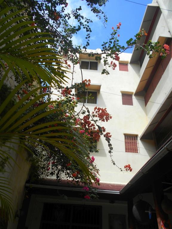 Hostal Condo-Parque Santo Domingo Buitenkant foto
